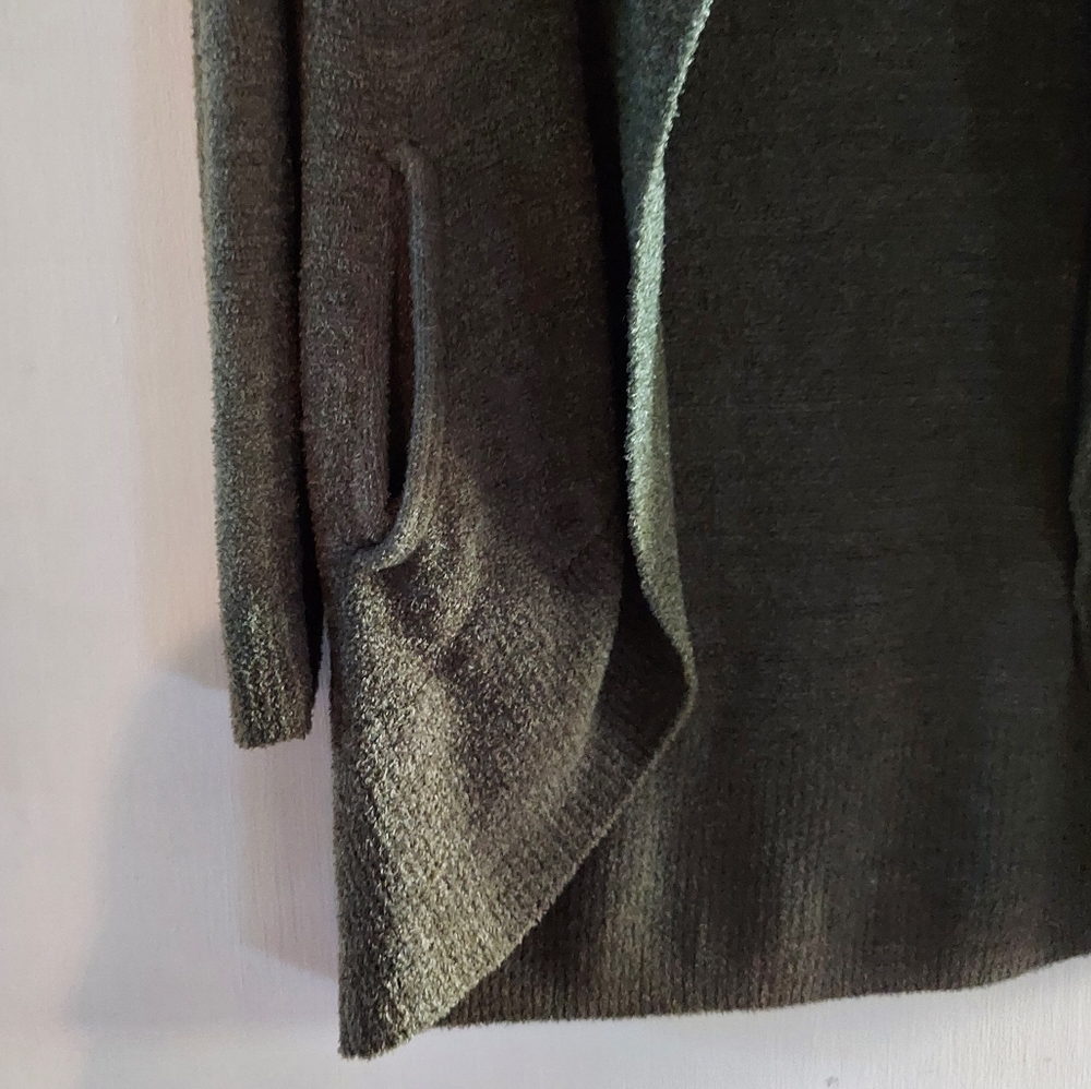 Max & Mia VERY soft olive green sweater cardigan with pockets - Picture 5 of 10